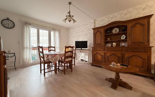 Appartement à vendre    3 pièces • 60,50 m2 Compiègne