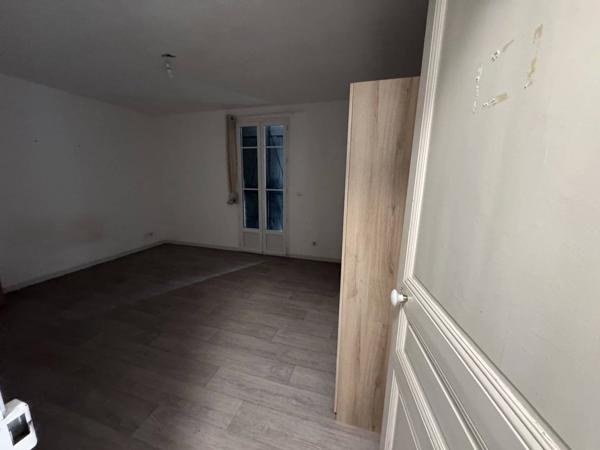 1.bail commercial+ 1 maisons – ENTREPOT SUR 2 niveaux Production d’agrumes – Fort rendement