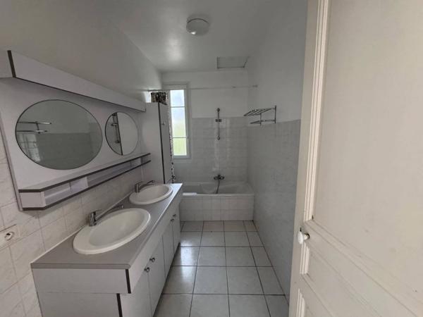 1.bail commercial+ 1 maisons – ENTREPOT SUR 2 niveaux Production d’agrumes – Fort rendement