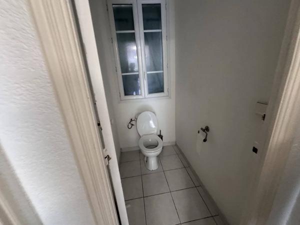 1.bail commercial+ 1 maisons – ENTREPOT SUR 2 niveaux Production d’agrumes – Fort rendement