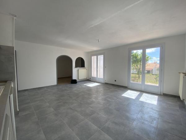 Maison de plain-pied au cœur de Brem-sur-Mer 85 m2 habitables Toutes les caractéristiques