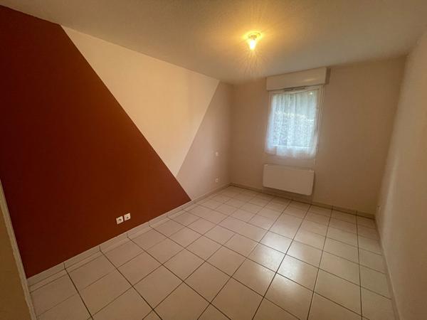 A vendre Appartement T3 rez-de-jardin Saint Perdon 2 chambres 2 places de parking climatisation piscine