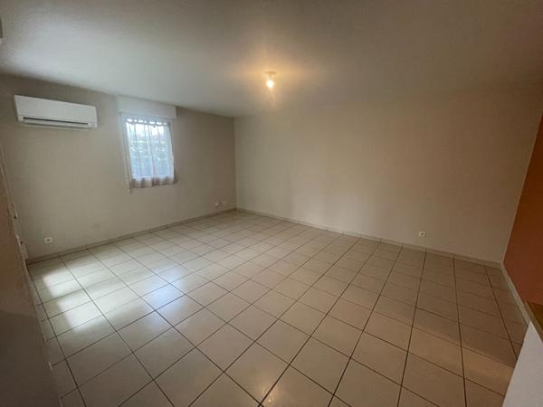 A vendre Appartement T3 rez-de-jardin Saint Perdon 2 chambres 2 places de parking climatisation piscine