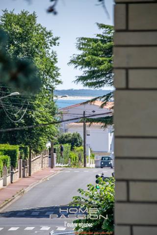 ROYAN LE CHAY - VILLA D' INSPIRATION LE CORBUSIER