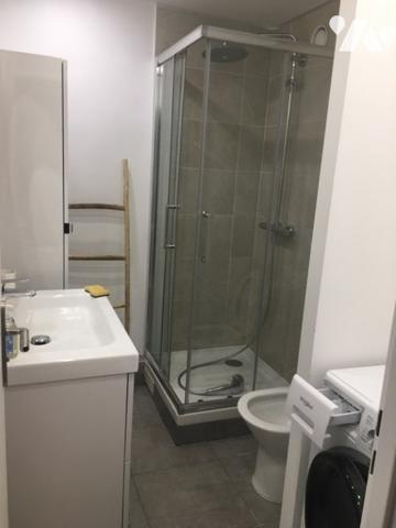 ISSY LES MOULINEAUX : studio  35,74 m2 avec loggia, cave et parking. Proche métro Colonel Fabien.