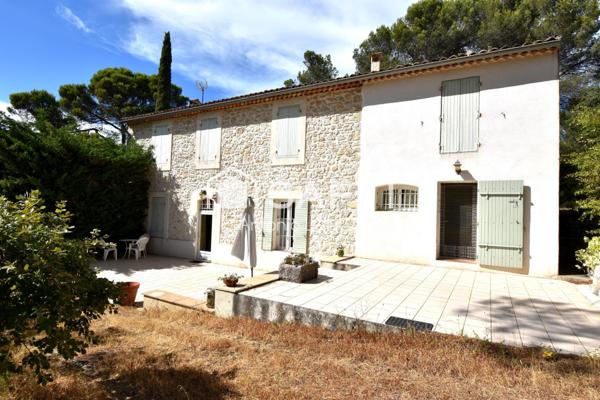 MAS PROVENÇALE AUTHENTIQUE D'ENVIRON 200m2 - 4 CHAMBRES SUR 7600m2 DE TERRAIN