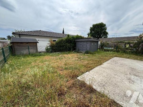 A VENDRE, Gironde, proche Bordeaux, PAREMPUYRE, secteur calme proche du centre, sur un terrain ...