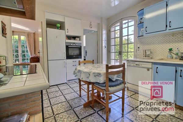 Exclusivité - Maison sur un terrain constructible de 2 300 m² à 2 pas du centre ville et des écoles à Châteauneuf Sur Loire
