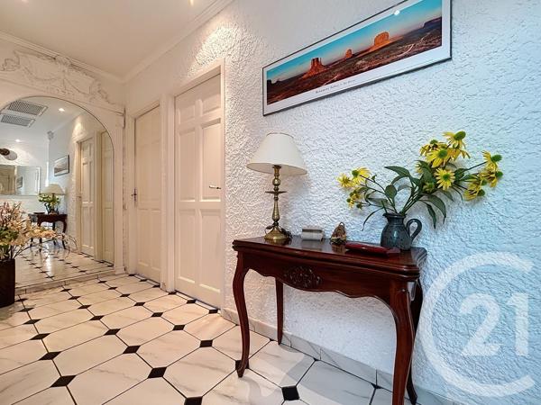 Maison à vendre  7 pièces - 145,80 m 2   GRADIGNAN  - 33