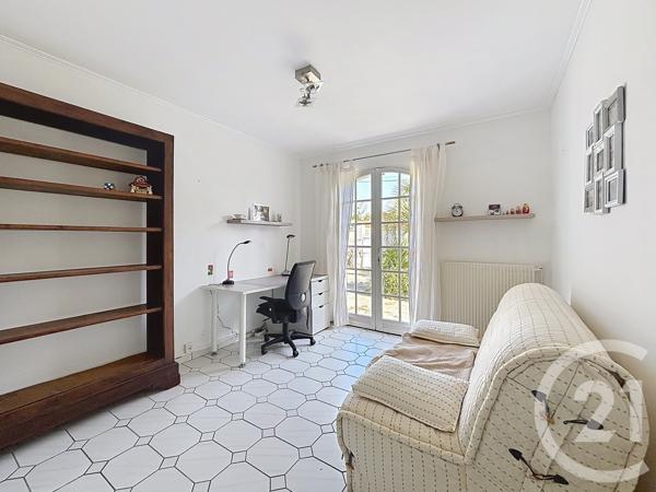 Maison à vendre  7 pièces - 145,80 m 2   GRADIGNAN  - 33