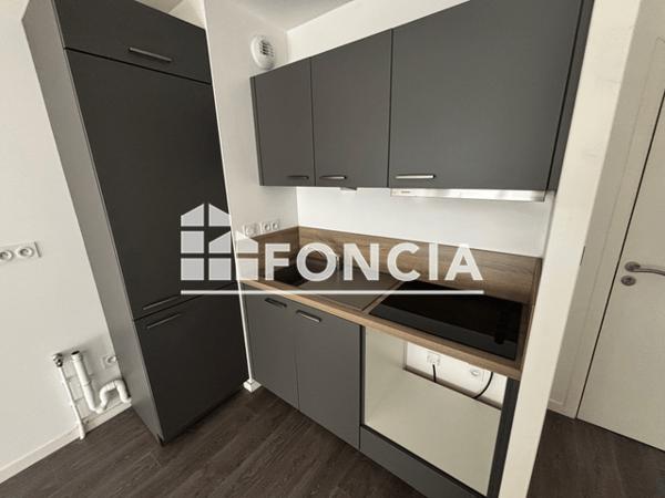 Location Appartement 2 pièces 37.73 m² - 15 AVENUE DE BORDEAUX Joue Les Tours 37300