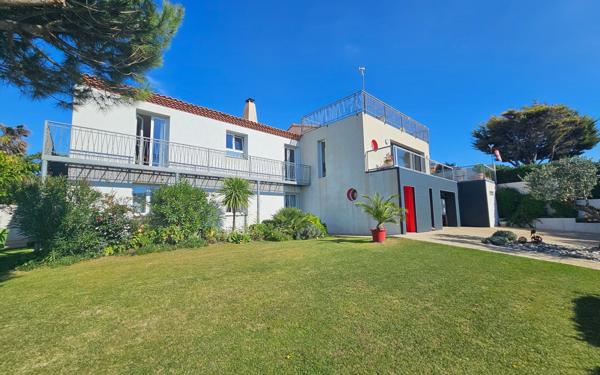 Maison à vendre    6 pièces • 210 m2 Vaux-sur-Mer