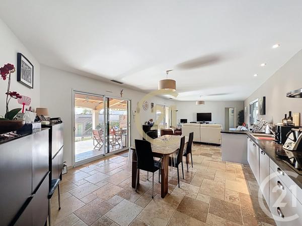 Maison à vendre  6 pièces - 126 m2 UZES - 30