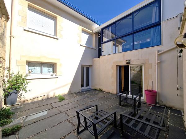 MAISON FAMILIALE 180 M² AVEC ESPACE INDEPENDANT + GARAGE