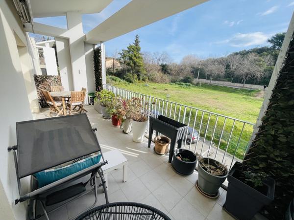Appartement T2 en dernier étage avec grande terrasse – Marseille 13014