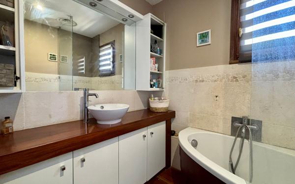 Maison à vendre    4 pièces • 132 m2 Frontignan