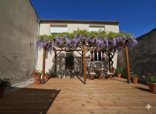 Maison de village avec du potentiel garage, dépendance et jardin  Villepinte (11150)