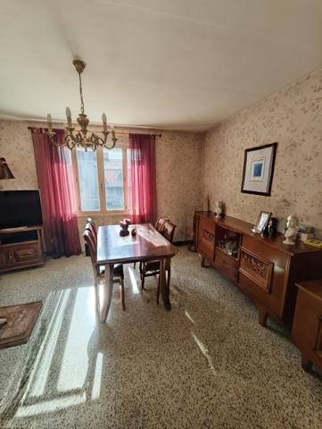 Maison de village avec du potentiel garage, dépendance et jardin  Villepinte (11150)