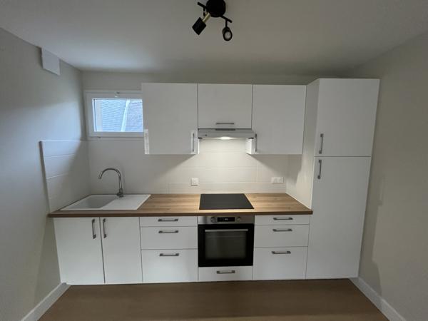 POITIERS CENTRE BEAU TYPE 3 DE 57 M2 RENOVE A NEUF