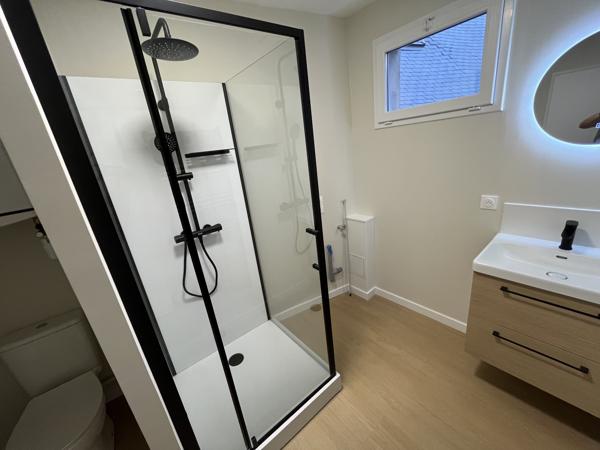 POITIERS CENTRE BEAU TYPE 3 DE 57 M2 RENOVE A NEUF