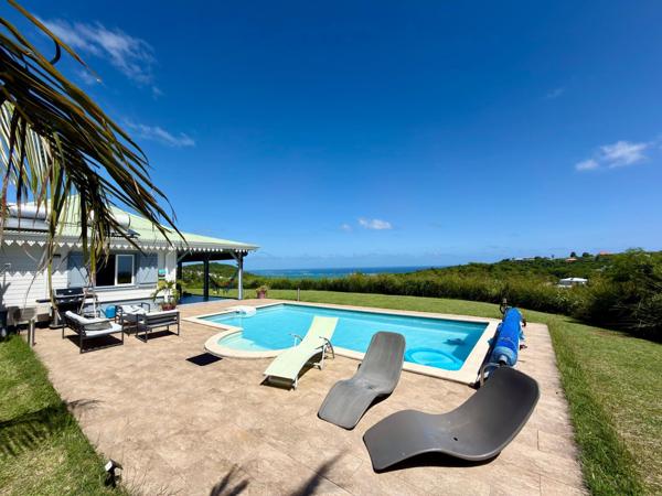 Maison, piscine, 3 chambres, vue mer, excellent état