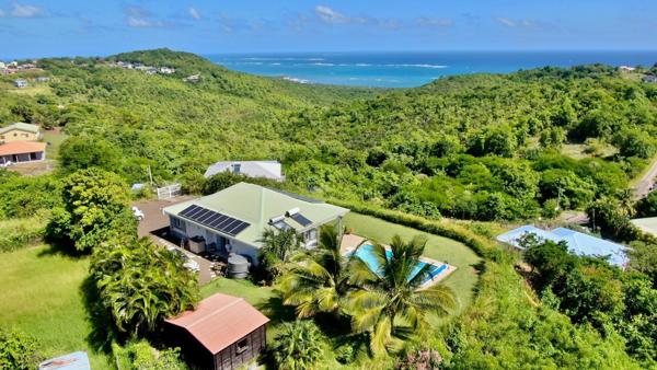 Maison, piscine, 3 chambres, vue mer, excellent état