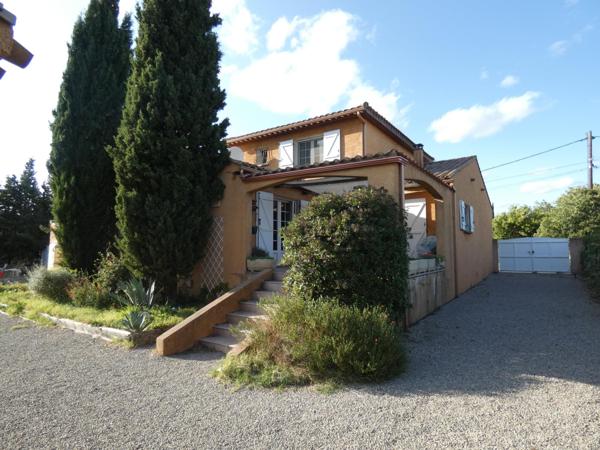 Villa R+1 d'environ 145 m² sur terrain 1190 m²