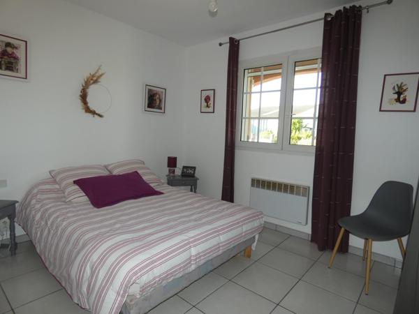 Villa R+1 d'environ 145 m² sur terrain 1190 m²