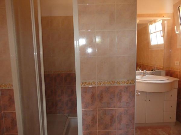 Villa R+1 d'environ 145 m² sur terrain 1190 m²