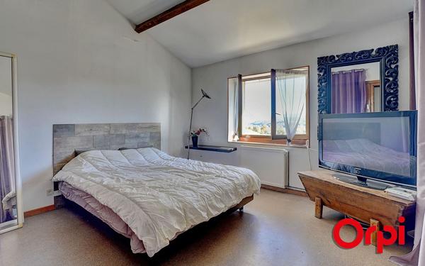 Maison à vendre    7 pièces •  Bourgoin-Jallieu