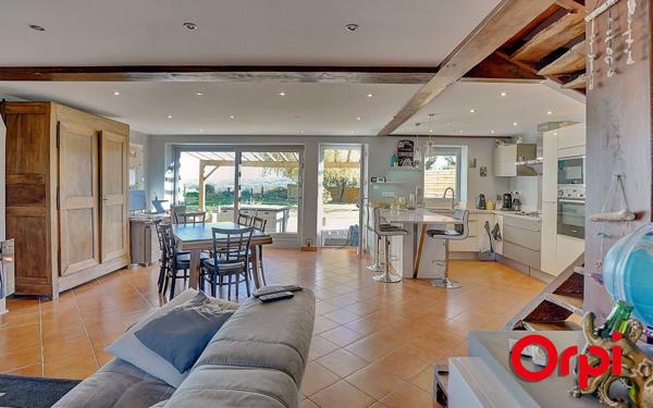 Maison à vendre    7 pièces •  Bourgoin-Jallieu