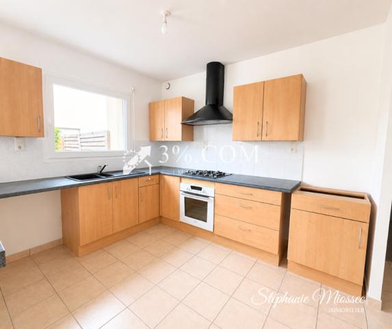 Maison
                                                                                                                                                                                                                                                                                                                        5 pièce(s)                                                                                                                                                                                                          4 chambre(s)                                                                                                                                                                                                          107  m²