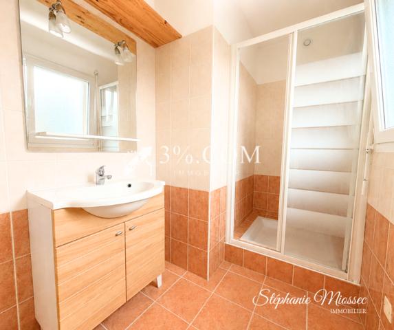 Maison
                                                                                                                                                                                                                                                                                                                        5 pièce(s)                                                                                                                                                                                                          4 chambre(s)                                                                                                                                                                                                          107  m²