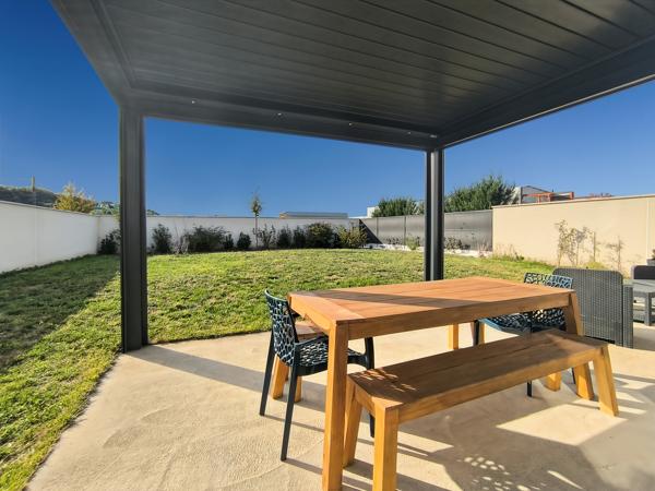 Très belle villa de type T4 climatisée avec terrain et garage