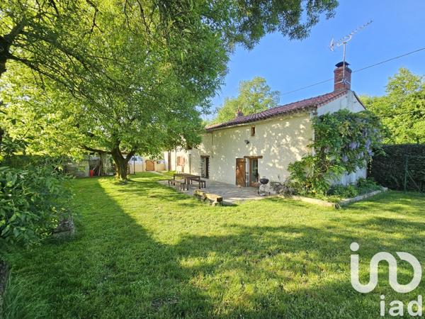 Maison 4 pièces de 92 m² à Montréverd (85260)