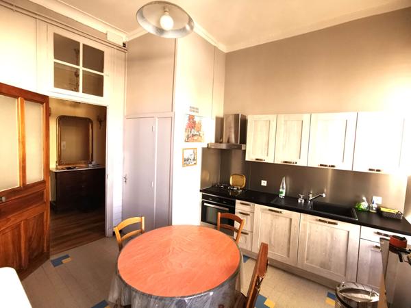 Charme, volume et élégance au coeur de la ville GAP !