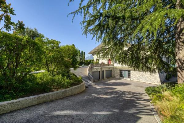 Vente Propriété 12 pièces 452 m2 à Brison-Saint-Innocent