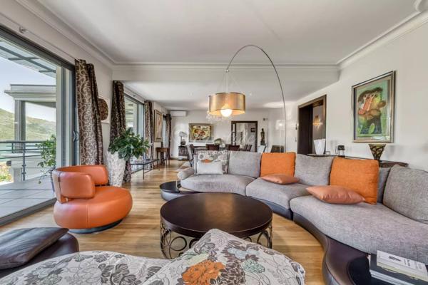 Vente Propriété 12 pièces 452 m2 à Brison-Saint-Innocent