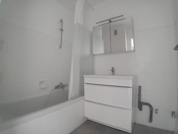 Location 2 Pieces 48 06000 Nice 13186