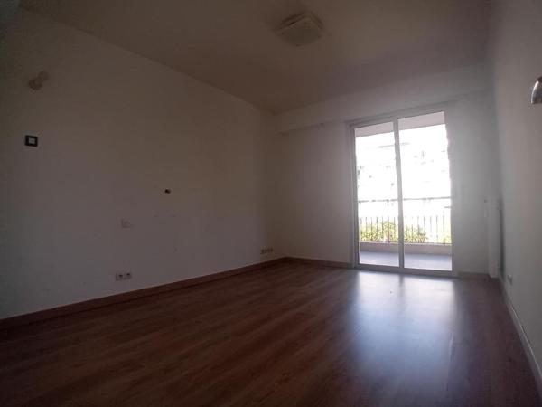 Location 2 Pieces 48 06000 Nice 13186