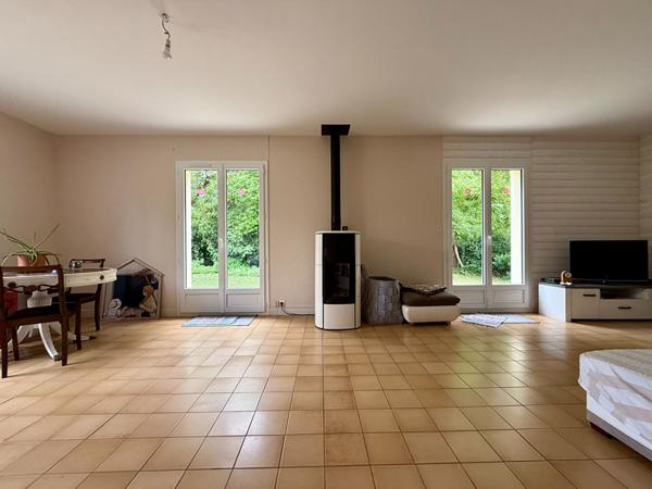 Maison Surgeres 4 pièce(s) 112 m2