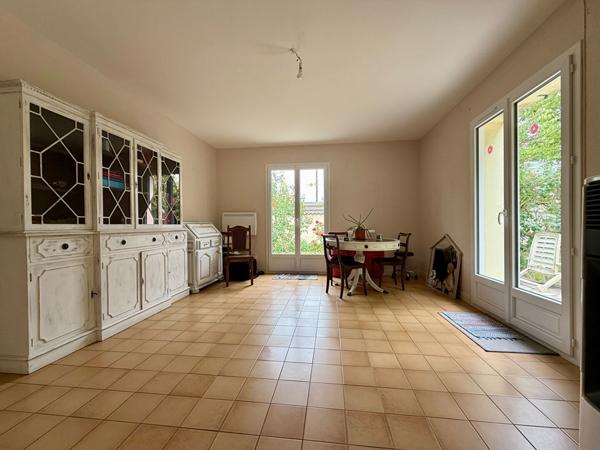 Maison Surgeres 4 pièce(s) 112 m2