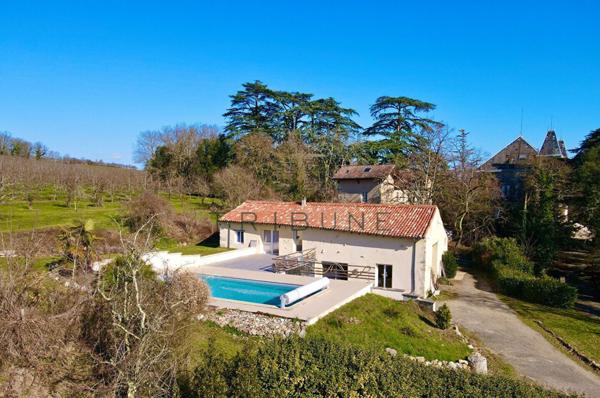 Maison 8 pièce(s) 4 chambre(s) 220 m²