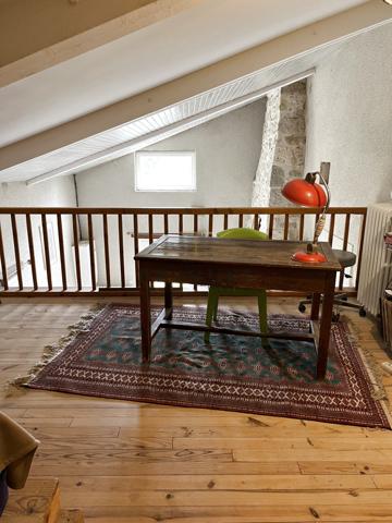 Maison 8 pièce(s) 4 chambre(s) 220 m²
