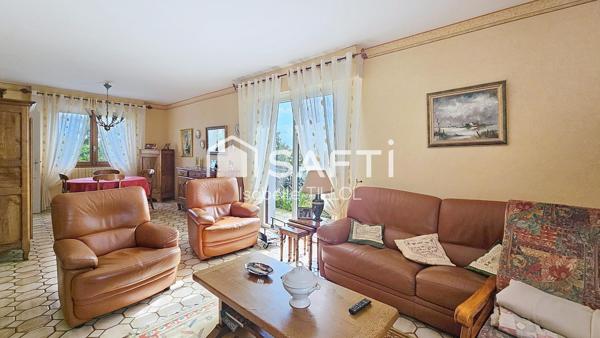 Maison sur sous sol 4 chambres