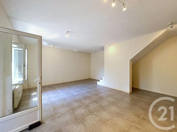 Maison à vendre  4 pièces - 100,19 m 2   THOMERY  - 77