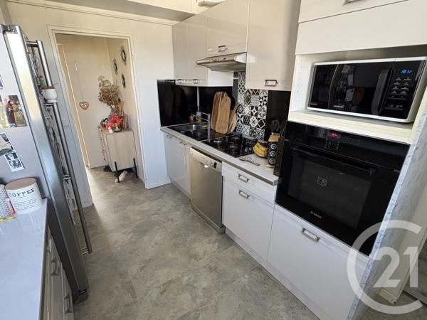 Appartement T4 à vendre  4 pièces - 74,41 m 2   CHATEAUROUX  - 36
