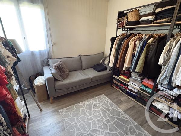 Appartement T4 à vendre  4 pièces - 74,41 m 2   CHATEAUROUX  - 36