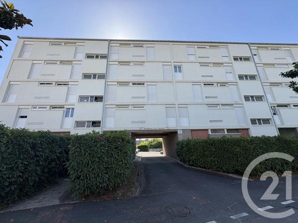 Appartement T4 à vendre  4 pièces - 74,41 m 2   CHATEAUROUX  - 36