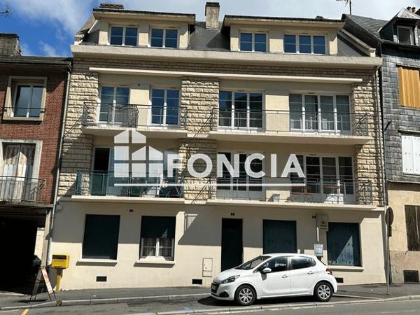 Location Studio 29.3 m² - 9-11 RUE DE PARIS Lisieux 14100